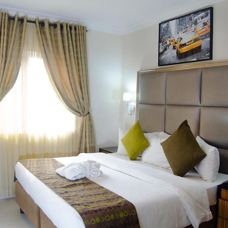 Class Suites Ikeja Exterior photo