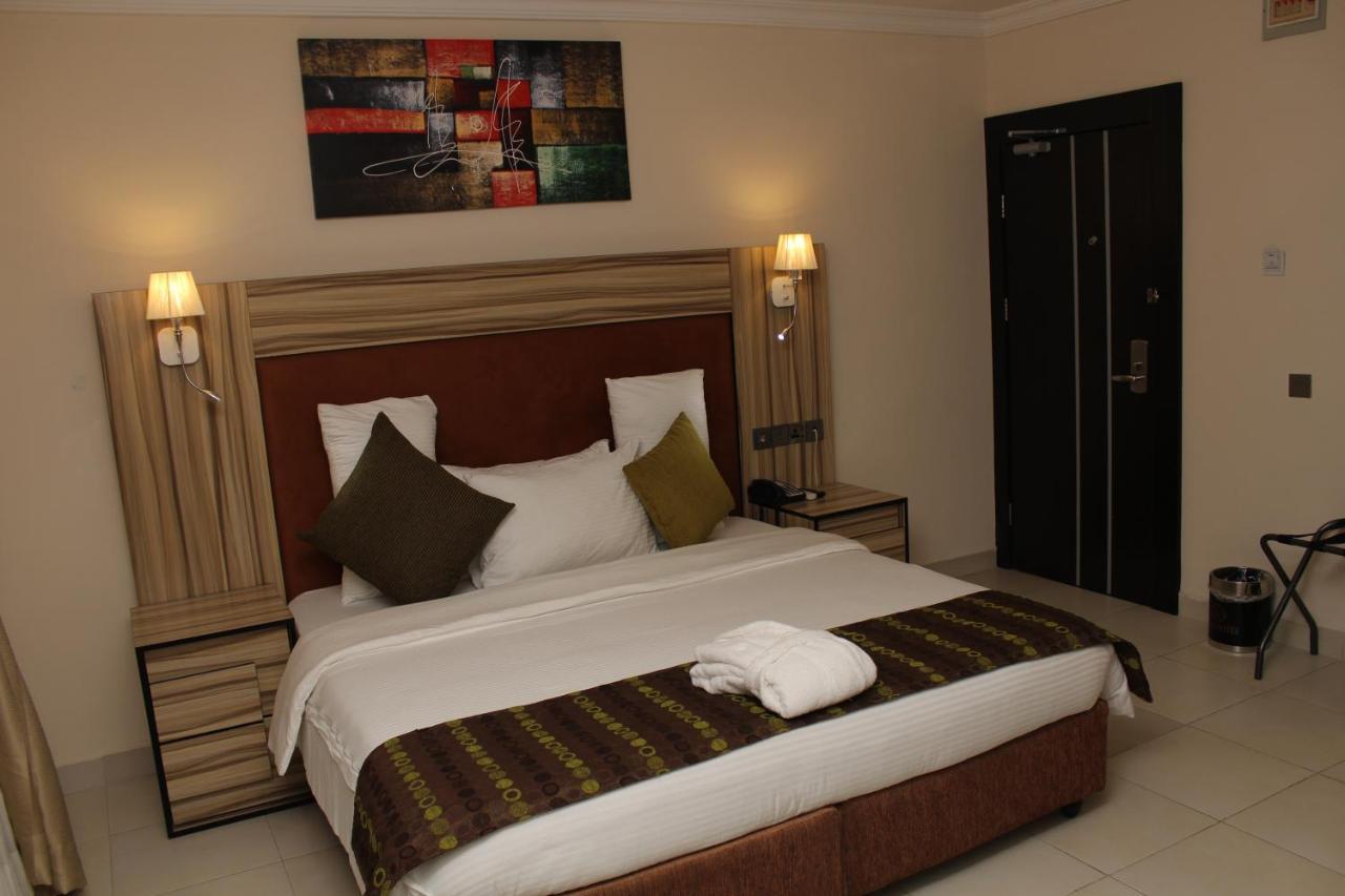 Class Suites Ikeja Exterior photo