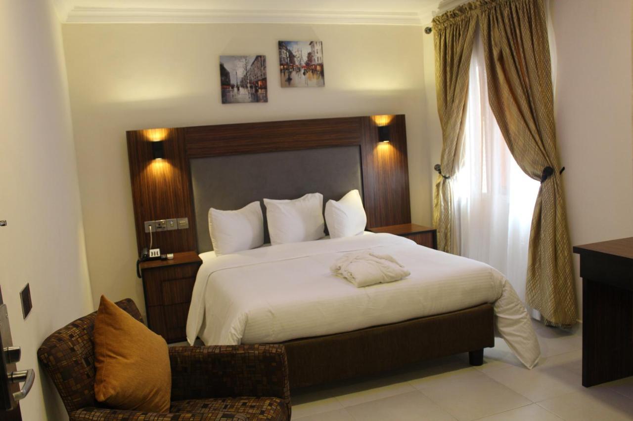 Class Suites Ikeja Exterior photo