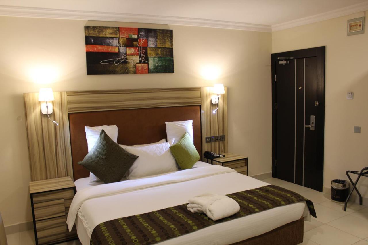 Class Suites Ikeja Exterior photo